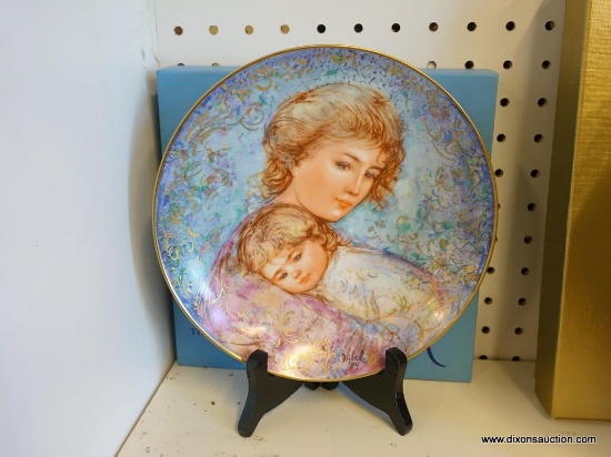 EDNA HIBEL COLLECTIBLE PLATE