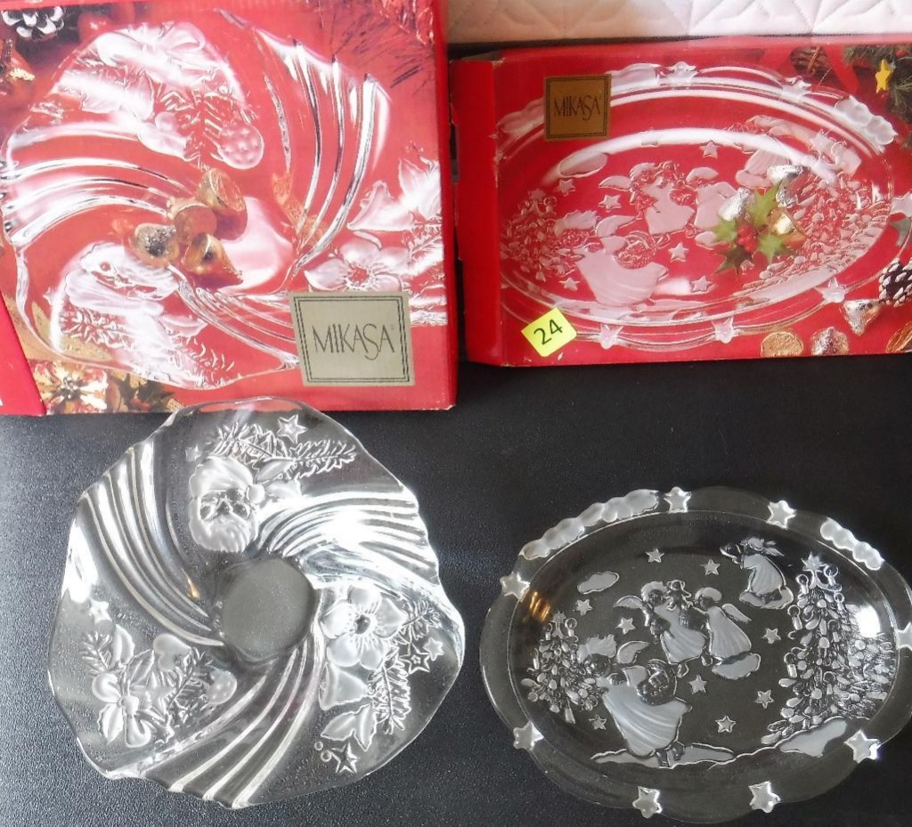 mikasa christmas dishes