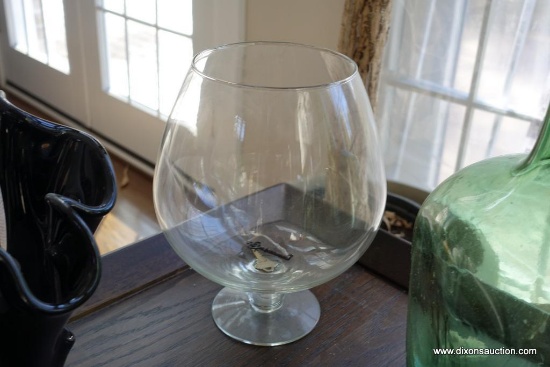 (MLR) MODERN BLACK PLANTER AND LARGE CLEAR GLASS TRIFLE BOWL; 2 TOTAL PIECES IN THIS LOT. BLACK