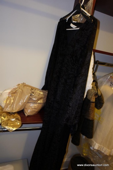 (CLO1) COSTUMES AND ACCESSORIES LOT; THIS FUN LOT INCLUDES GOWNS AND ACCESSORIES FOR WITCH, PIRATE,