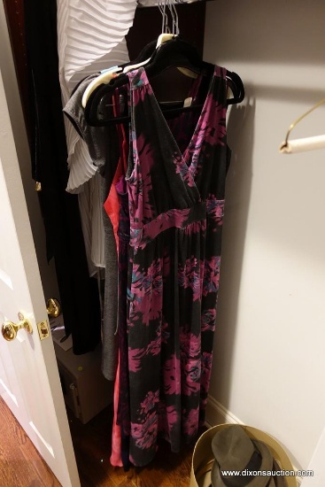 (CLO1) DRESS LOT; 6 TOTAL PIECES, ALL ARE SLEEVELESS EXCEPT FOR ONE WHICH HAS CAP SLEEVES. PERFECT
