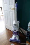 (MO) HOOVER FLOOR CLEANER; WHITE AND PURPLE IN COLOR, MODEL #H3030, FLOORMATE SPINSCRUB 500 HAS WET,