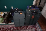 (MO) LUGGAGE AND SUITCASES LOT; INCLUDES 2 LARGE ROLLING SUITCASES, 3 MEDIUM ROLLING BAGS, AND 5