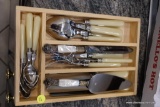 (KIT) ELEGANT PEARL HANDLED FLATWARE; TOTAL OF 26 PIECES IN A WOODEN DRAWER TRAY, ALL BLADES AND