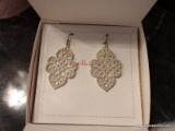 (MBA) STELLA AND DOT EARRINGS; IN ORIGINAL BOX AND ON CARD. VERY PRETTY DANGLING DIAMOND SHAPED