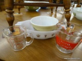 VINTAGE KITCHEN LOT; 4 TOTAL PIECES. INCLUDES GLASS MEASURING CUPS, ONE IS BY PYREX AND ONE IS BY