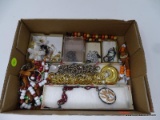(D3) ASSORTED JEWELRY TRAY LOT; SMALLER BOX TRAY LOT WITH NECKLACES (BEADED, GOLD/SILVER TONED,