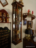 (DR) OAK HANGING WALL DISPLAY- GLASS DOOR AND 2 SIDES WITH MIRRORED INTERIOR- GREAT FOR DISPLAYING