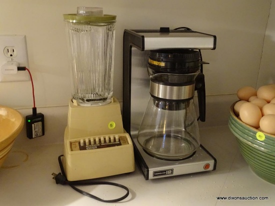 (KIT) NORELCO 12 CUP COFFEE MAKER AND A WARING ELECTRIC BLENDER
