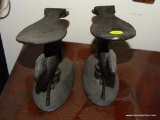 (DEN) PAIR OF CAST IRON CAMEL THEMED SHOE LASTS: 7 IN TALL