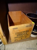 (DEN) VINTAGE FEDERAL SHELLS MONARK M161 SMOKELESS 16 GAUGE SHOTGUN SHELL ADVERTISING CRATE. FITS UP