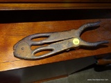 (DEN) ANTIQUE BOOT PULLER MADE BY C. PARKER (1878)