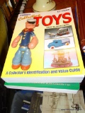 (DEN) 2 TOY COLLECTING GUIDES (1 IS AN O'BRIEN'S 12TH EDITION AND 1 IS A SCHROEDERS 8TH EDITION)