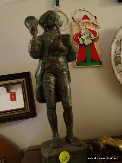 (UHAL) 12.5 IN TALL STATUE OF A COLONIAL TOWN CRIER