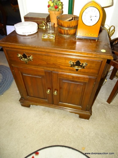 (UHAL) LIMITED EDITION PENNSYLVANIA HOUSE MAHOGANY 1 DRAWER AND 2 DOOR NIGHTSTAND: 22 IN X 15.5 IN X