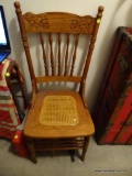 (UHAL) VINTAGE PRESSED AND SPINDLE BACK & CANE BOTTOM SIDE CHAIR: 18 IN X 15 IN X 40 IN