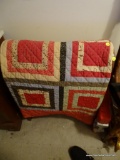 (UHAL) VINTAGE SQUARE IN SQUARE PATTERN QUILT IN MULTIPLE COLORS