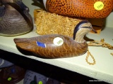 (DUCK) CARVED DUCK DECOY OF A MALLARD HEN NY HERB DAISEY JR, CHINCOTEAGUE, VA: 7 IN LONG