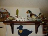 (DUCK) WOODEN SHELF: 24 IN X 8 IN X 8 IN WITH CONTENTS OF PORCELAIN DUCK FIGURINES