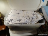 (BED1) TUB LOT FILLED WITH ASSORTED LINENS
