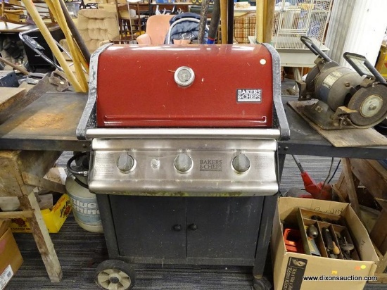 BAKERS & CHEFS GAS GRILL; RED, BLACK AND CHROME GAS GRILL BY BAKERS & CHEFS. MODEL Y0656. THIS GRILL