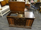 ZENITH STEREO CONSOLE; VINTAGE ZENITH STEREO CONSOLE TABLE WITH SOLID STATE, FM STEREO, AND RECORD