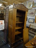 VINTAGE WOODEN WARDROBE; BEAUTIFULLY CARVED TOP RAIL WITH REEDED SIDES, 3 MOVABLE SHELVES, PANELED