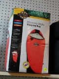 QUEST POLARIS SLEEPING BAG; HAS A FULL WEIGHT OF 3LBS, IS 32 IN X 84 IN, AND HAS A COMFORT RATING OF