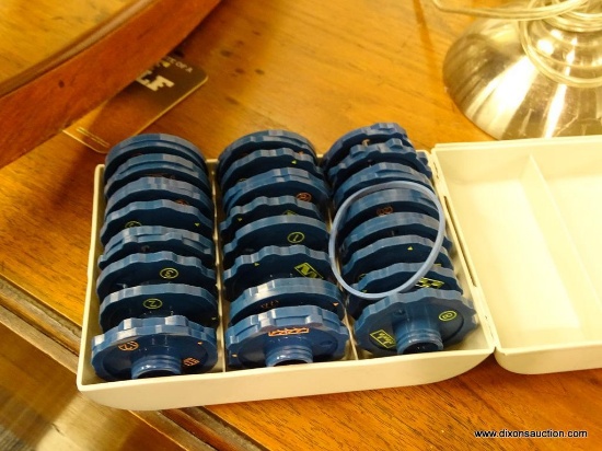 FASHION DISCS; FOR USE WITH VINTAGE SEWING MACHINE, LIGHT GREY HARDSIDE CASE HOLDS 24 BLUE FASHION