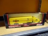 RACING CHAMPIONS TRAILER RIG; 1:43 SCALE RACING CHAMPIONS PENNZOIL TRAILER RIG WITH DIE CAST CAB.