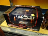 RACING CHAMPIONS PIT STOP SHOWCASE; 1 OF A PAIR OF 1:43 SCALE DIECAST PIT STOP SHOWCASE #7. BRAND