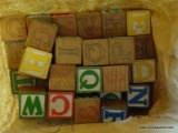 (CNTR) VINTAGE ABC BLOCKS; BAG LOT OF VINTAGE ABC BLOCKS. ALL ARE IN VERY GOOD CONDITION!