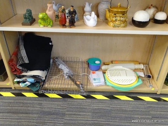 (R1A) SHELF LOT OF ASSORTED ITEMS; THIS LOT CONTAINS 22 PLACEMATS, A FANNY PACK, A QUILTED BAG, A