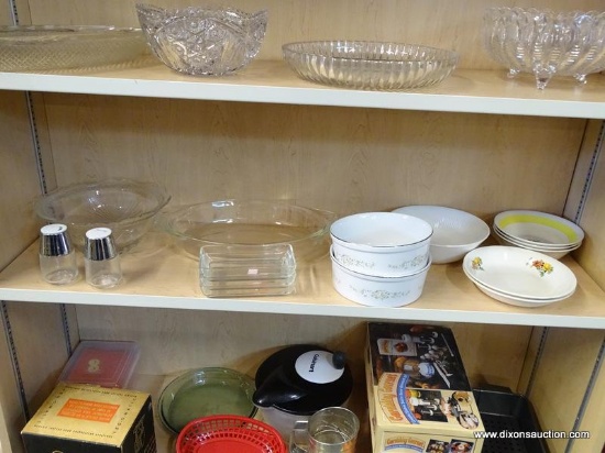 (R1A) SHELF LOT OF ASSORTED GLASS ITEMS; THIS LOT INCLUDES A LARGE GLASS BOWL WITH SCALLOPED EDGES,