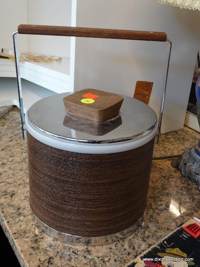 MID CENTURY KROMEX WOOD GRAIN ICE BUCKET; WOOD GRAIN AND METAL ICE BUCKET MADE BY KROMEX. THE LID IS