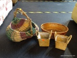 ASSORTED BASKETS LOT; TOTAL OF 4 PIECES INCLUDING AN OVAL HANDLELESS BASKET, PAIR OF SMALL SQUARE