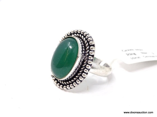 GERMAN SILVER & GREEN ONYX GEMSTONE RING. APPROX. RING SIZE 9.