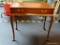 QUEEN ANNE END TABLE; ONE OF A PAIR. RECTANGULAR SHAPED WOODEN TABLE IN A MAHOGANY FINISH, WITH
