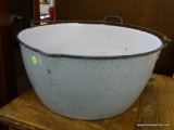 LARGE ENAMEL WASH TUB; BLUE AND WHITE ENAMEL WASH TUB WITH METAL CARRYING HANDLE. IT HAS A POUR