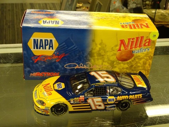 (R3) NASCAR 1:24 SCALE DIECAST COLLECTIBLE STOCK CAR; #15 NILLA WAFERS 2003 CHEVY MONTE CARLO DRIVEN