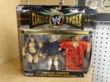 (R4) WWE CLASSIC SUPERSTARS MULTI FIGURE PACK; LIMITED EDITION CHAMPION SERIES. MADE BY JAKKS