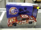 (R4) NASCAR 1:24 SCALE DIECAST COLLECTIBLE STOCK CAR; #25 FOLGERS 1987 CHEVY MONTE CARLO AEROCOUPE