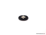 3.27 CT BLACK ONYX OVAL & 14KT WITH ACCENT DIAMOND. MEASURES 14 X 8