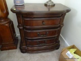 (MBR) DARK WOOD GRAIN BOW-FRONT 3-DRAWER NIGHTSTAND; IDENTICAL TO LOT #68, MOLDED EDGES AND FRAMED