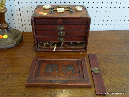 ANTIQUE 1920'S CHINESE WOODEN GAME CHEST; SOLID WOOD BOX WITH BRASS HARDWARE AND DOUBLE HANDLES, AND