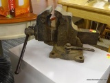 VISE; THE CHARLES PARKER CO. HEAVY DUTY VISE IN VERY GOOD CONDITION. CAN BE TABLE MOUNTED.