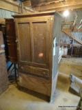 (SHED 3) ANTIQUE CABINET WITH CONTENTS; HAS A SINGLE DOOR OVER 1 DRAWER (MEASURES 30 IN X 20 IN X 61