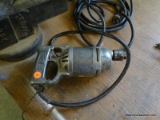 (WSHOP) VINTAGE SIOUX 1/4 IN ELECTRIC DRILL; IS IN GOOD USED CONDITION AND READY FOR A NEW HOME!