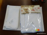 LENOX DINNER LINENS; TOTAL OF 5 DINNER NAPKINS, 4 RECTANGULAR PLACEMATS, AND ONE TABLECLOTH IN