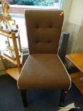 SIDE CHAIR; BROWN UPHOLSTERED AND CREAM TRIMMED SIDE CHAIR WITH BUTTON TUFTED BACK AND MAHOGANY